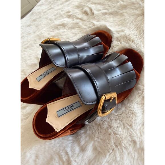 Prada Black/Brown Velvet and Leather Kiltie Mule Sandals - Picture 7 of 10